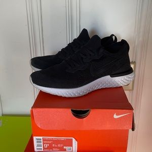 Women’s Nike Epic React Flynit 2
